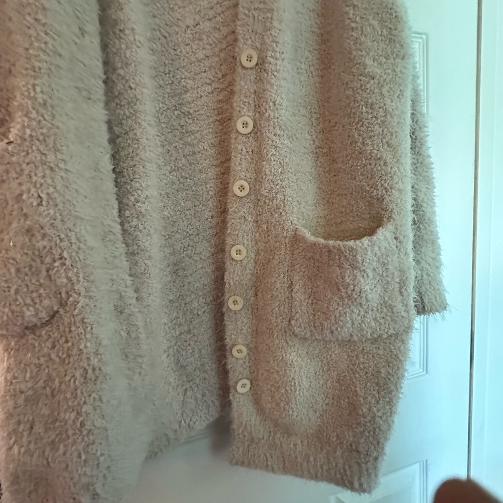 Greatest pink rag style sweater, the softest sweater I’ve ever had